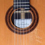 Fontanilla 2002 (cedar) Fontanilla Guitar 2002 (cedar)